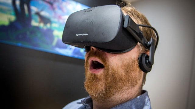 The Oculus Rift VR headset. Image from makeuseof.com
