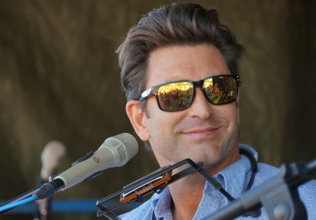 Pete Murray plays Rock the Gate Murwillumbah in October 2012. Photo David Lowe.