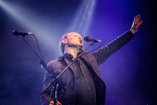 David Gray had everyone forgetting the rain on the Crossroads stage at Bluesfest 2015. Photo Tree Faerie.