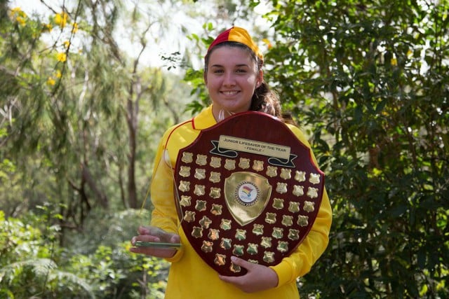 Brunswick Heads juior lifesaver Brianna Clarkson with her award. Photo Surf Life Saving NSW