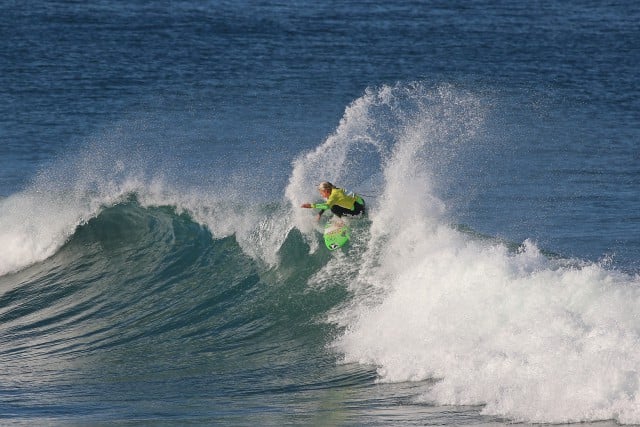 Kyuss King celebrates a win at the 2015 State Junior Titles – Photo Ethan Smith / Surfing NSW.