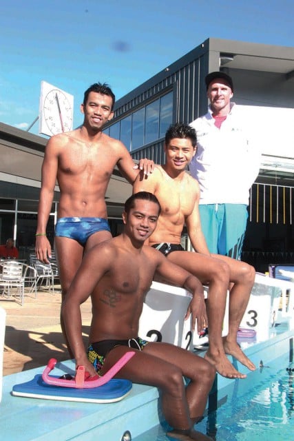 Triady Fauzi Sidiq (left), I Gede Siman Sudartawa (front) and Glenn Victor Sutanto during one of their sessions with coach Gavin Urquhart. Photo Tweed Shire Council