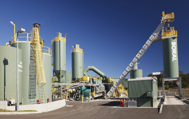 Boral’s Asphalt Plant, located in a quarry owned by the Ballina Shire Council. 