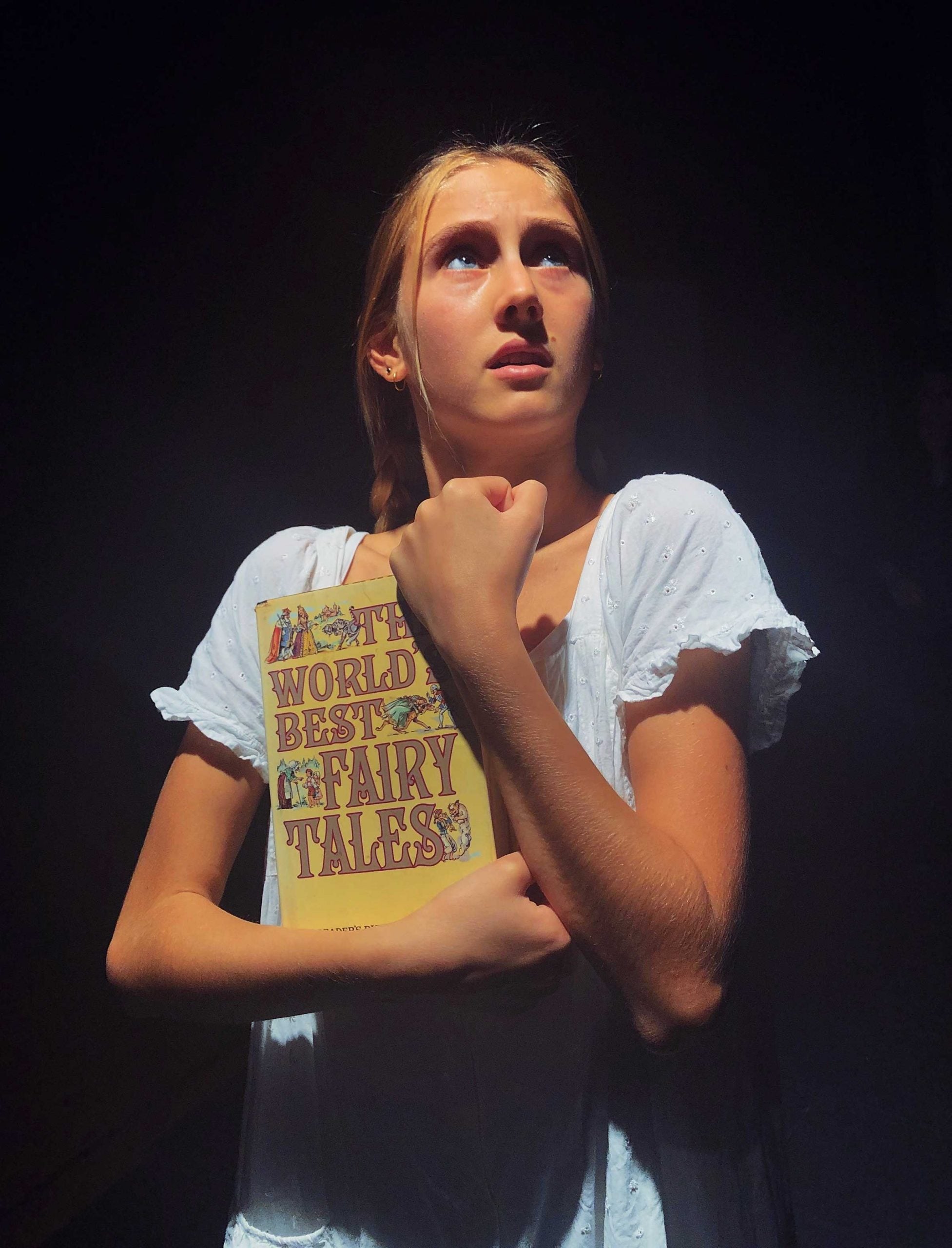 ChildrenoftheBlackSkirtNewoneandFairyTaleBook The Echo