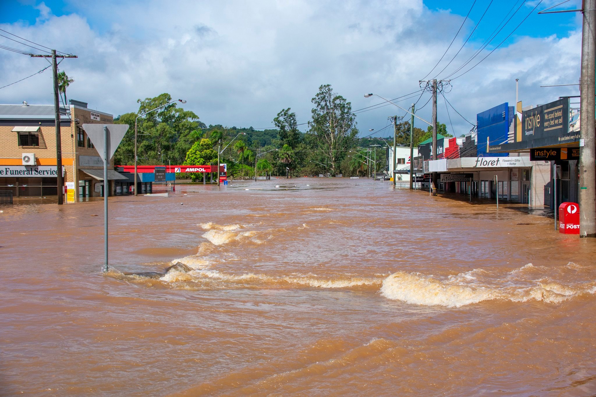 Lismore floods again, levee overtopped The Echo