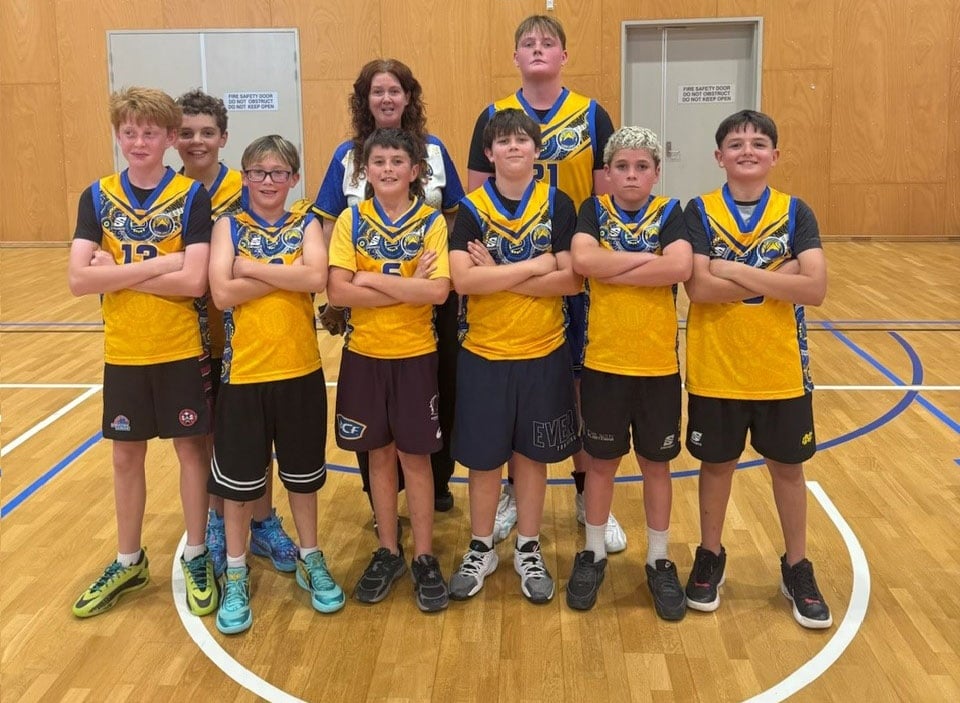 Mullum Primary basketball team bounces their way to state championships